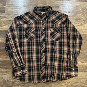 Mens XL Wrangler long sleeve flannel button up shirt